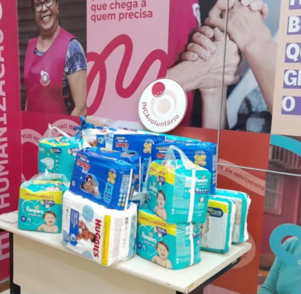 Doação de fraldas entregues pelo HopiBox